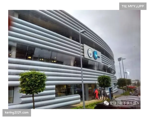 通讯：英超“足球遗产”项目启动，资助百座社区球场翻新